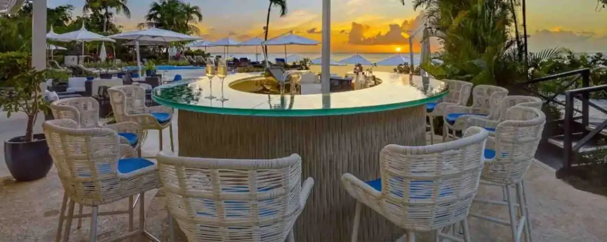 The House by Elegant Hotels-1